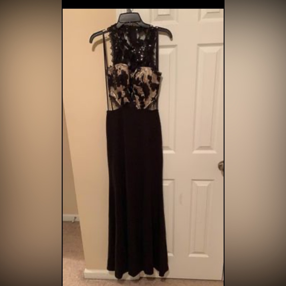 Womens/Juniors ball dress size 7